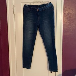 1822 skinny jean waist size 30